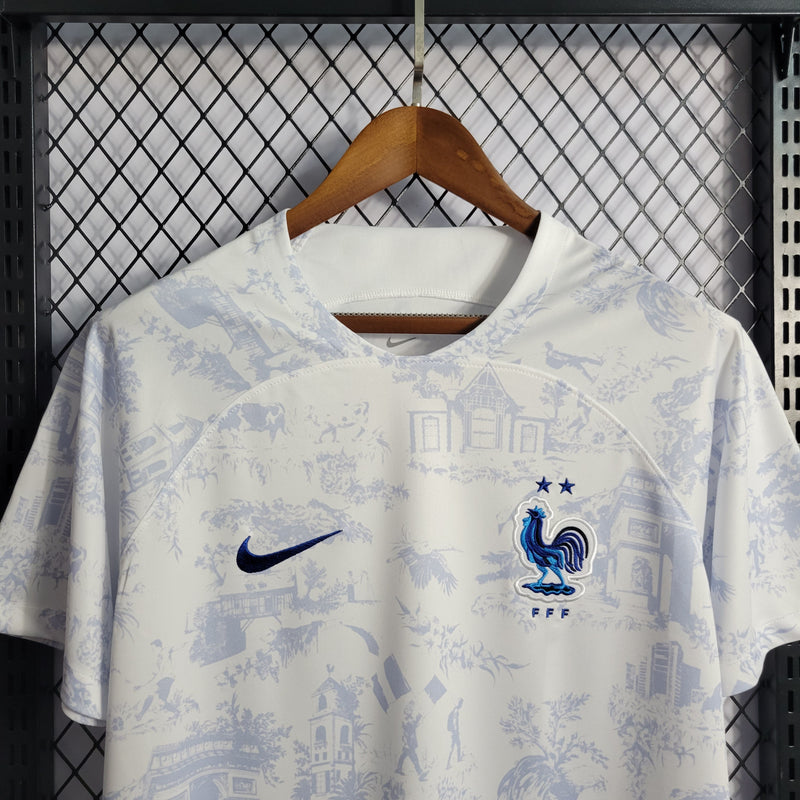 FRANÇA FORA 22/23