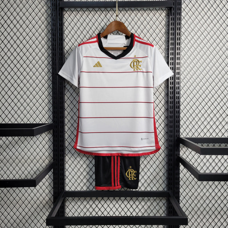 CRIANÇA FLAMENGO FORA 23/24