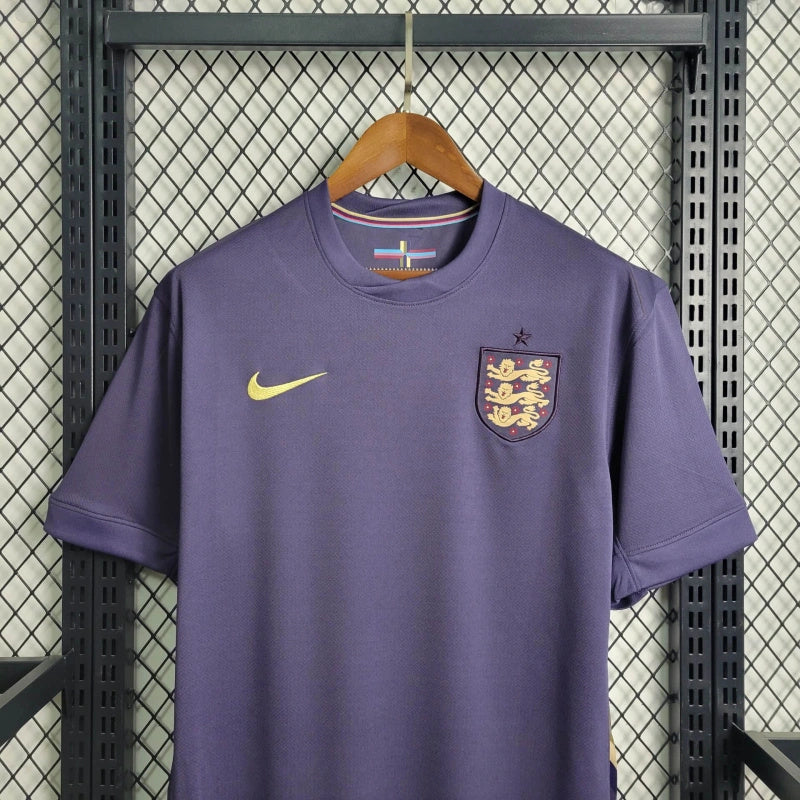 INGLATERRA FORA 24/25